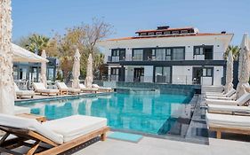 Enki Suess Alaçatı